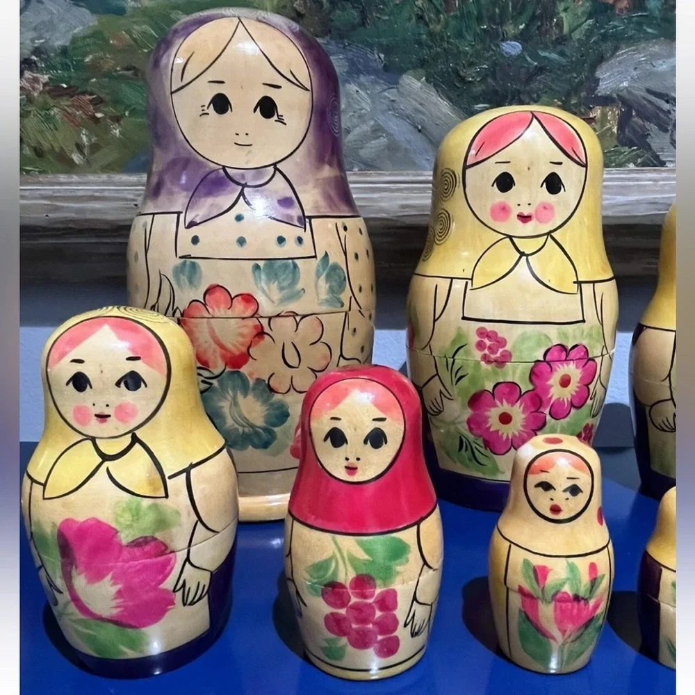 Russian Matryoshka Blonde Babushka Nesting Dolls Wood 13 Pcs Floral Vintage